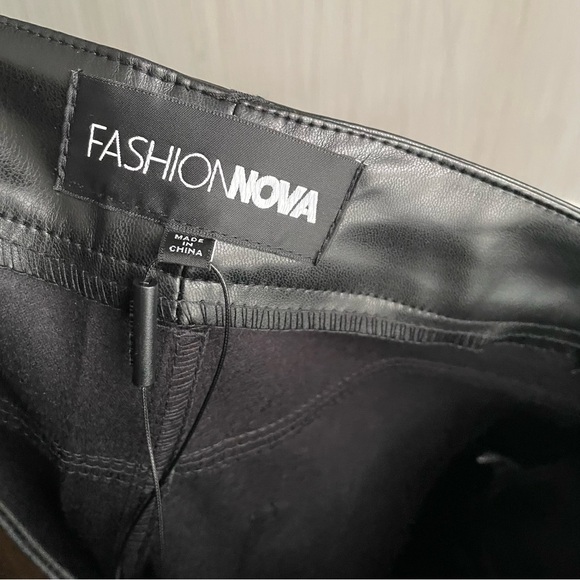 Fashion Nova seraphine black faux leather pant women’s size small - Picture 10 of 11